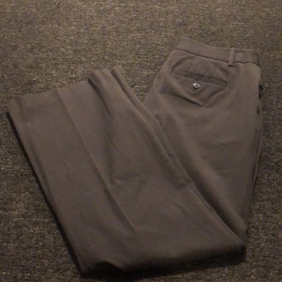 Eddie Bauer Brand Women's size 6 Petite Gray Curvy Fit Trousers Chinos - Picture 3 of 4